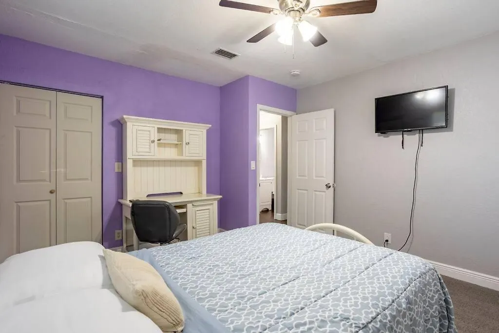 Entirehouse W/Bush Garden View_Private Heated Pool Villa Tampa United States